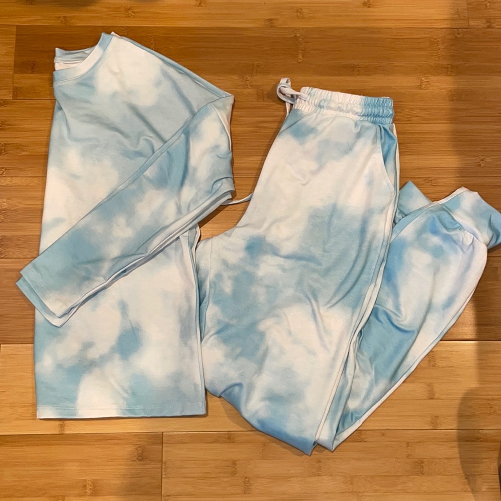 Tie dye lounge set